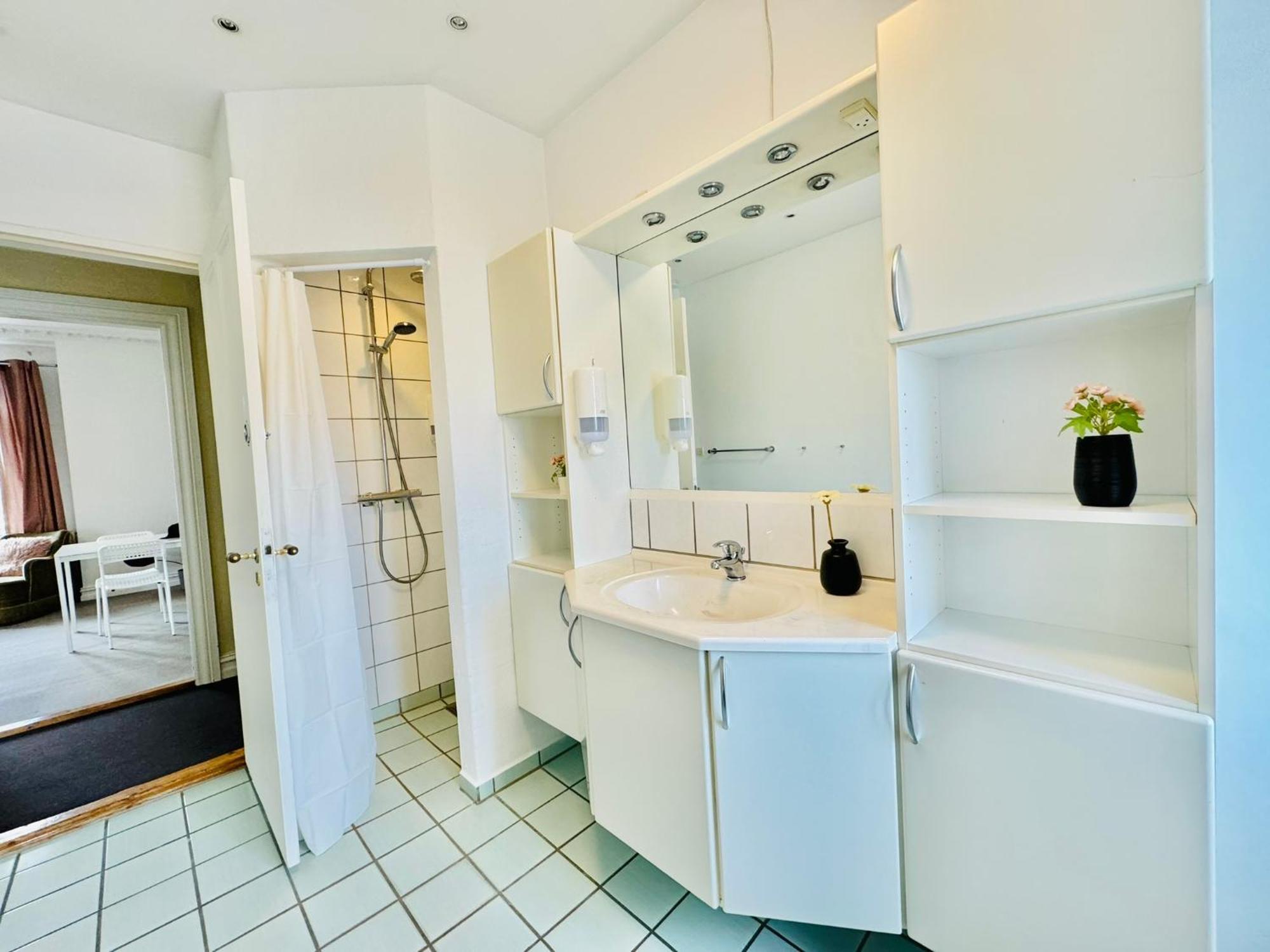 Aday - Villa Firenze - 2 Bedrooms Bright Apartment Aalborg Exterior photo